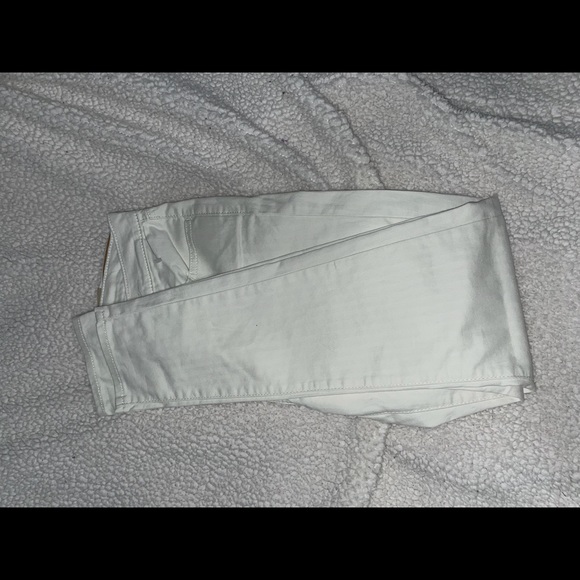 NWT Levi’s White Striped 710 Super Skinny Jeans Size 32X30 - Picture 2 of 4